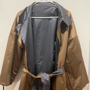 Stylish Silver and Gold Jacket with Modern Design Reversible with belt